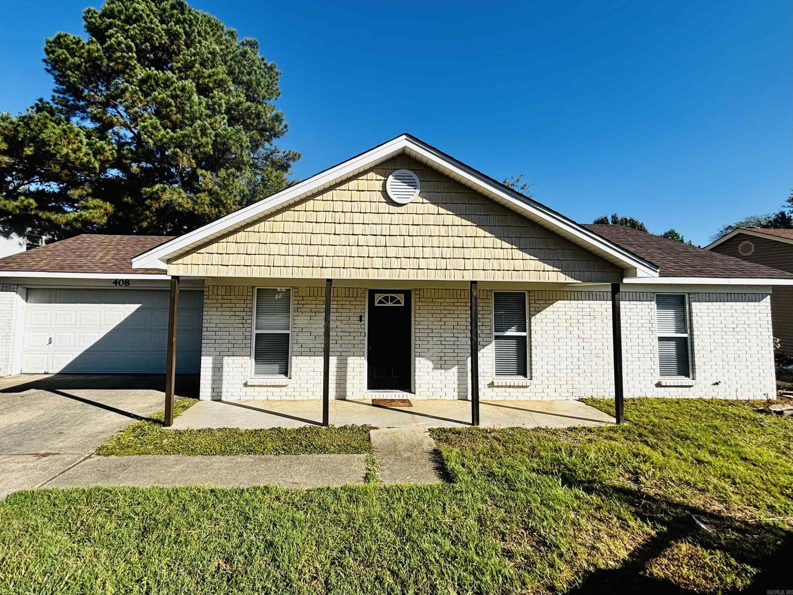 Property Photo: 408 Bryant Meadows Drive AR 72022