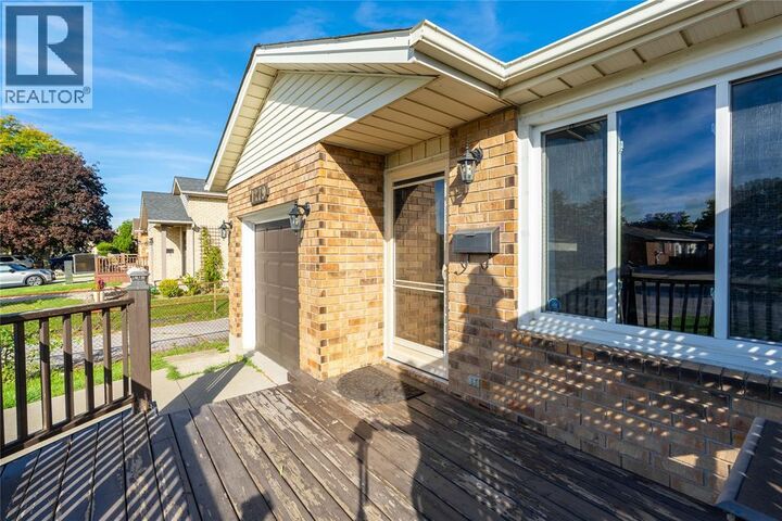 Property Photo: 1279 Thistledown Avenue ON N7S 5A8