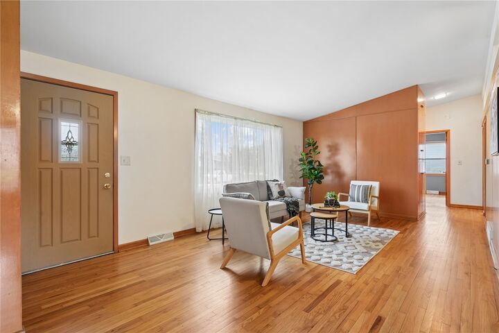 Property Photo:  4209 Northwood Drive NE  IA 52402 