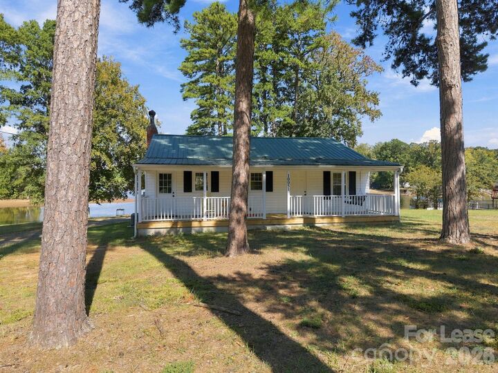 Property Photo:  10051 Linwood Southmont Road  NC 27292 