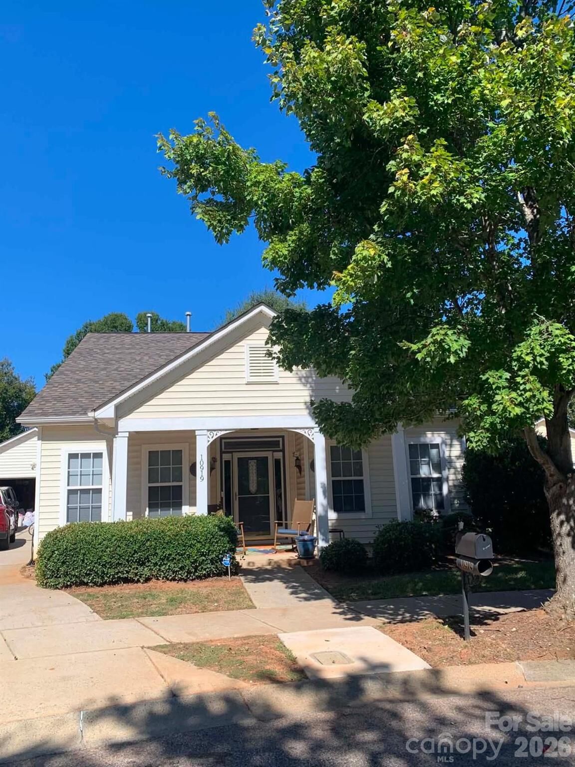 Property Photo:  10919 Shelly Renee Drive  NC 28031 