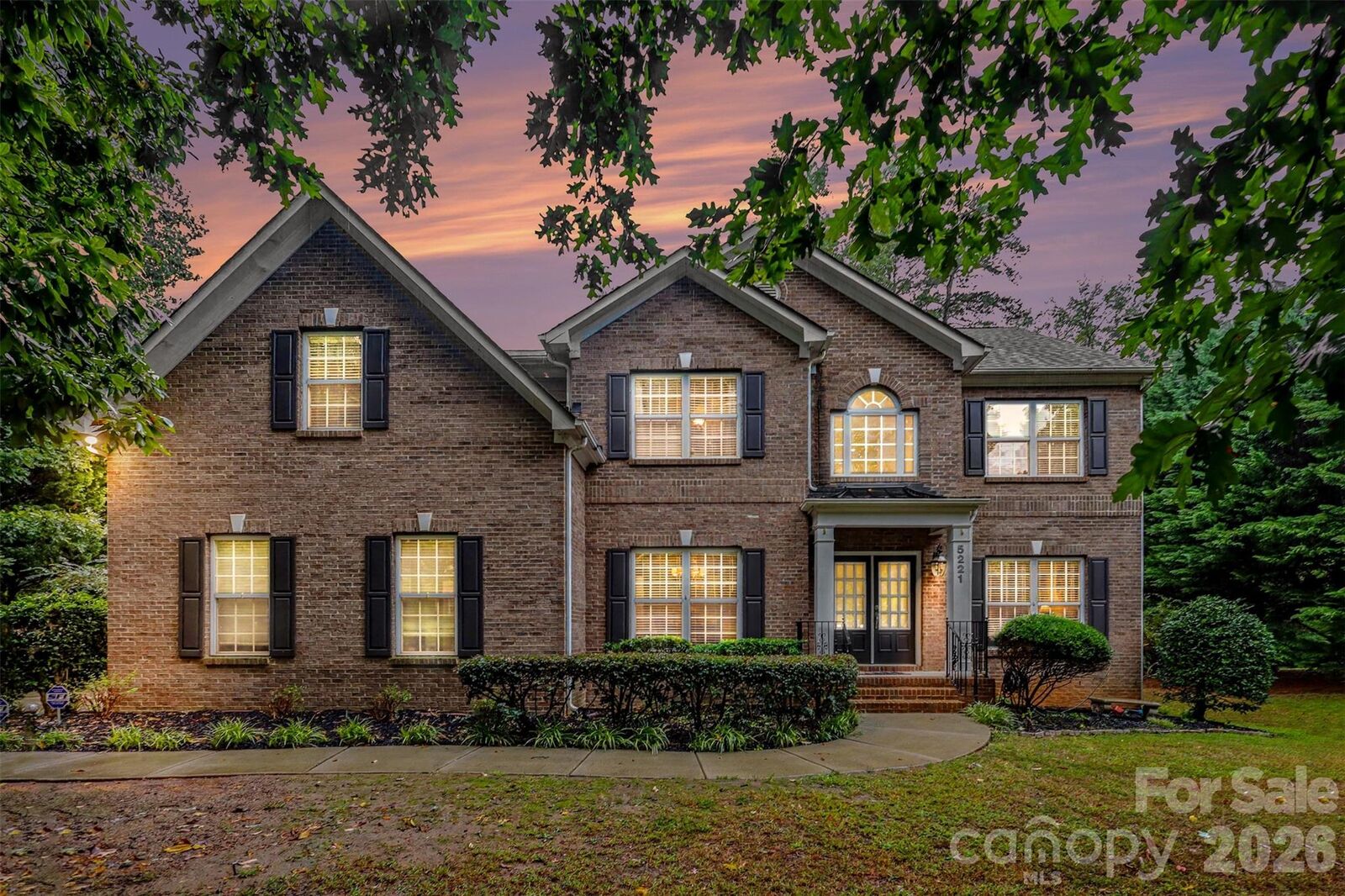 Property Photo:  5221 Turkey Oak Drive  NC 28227 