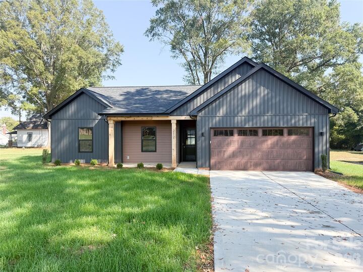 Property Photo:  212 Bethpage Road  NC 28081 