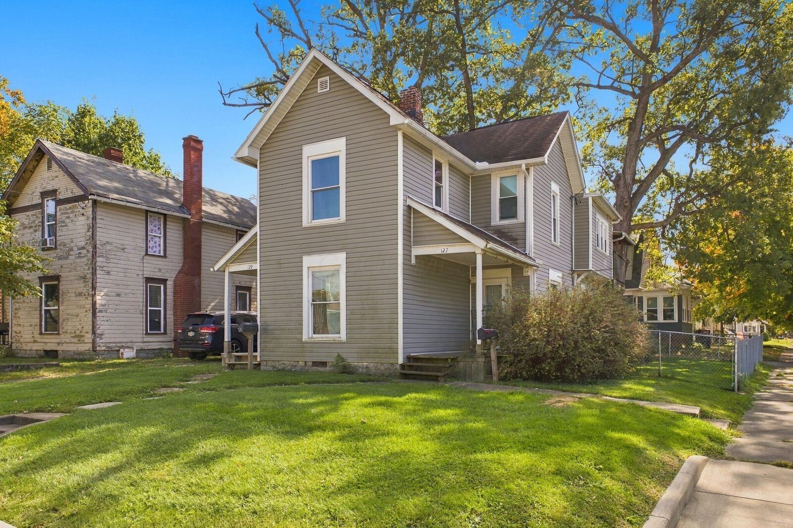 Property Photo:  127 E Walnut Street  OH 43302 
