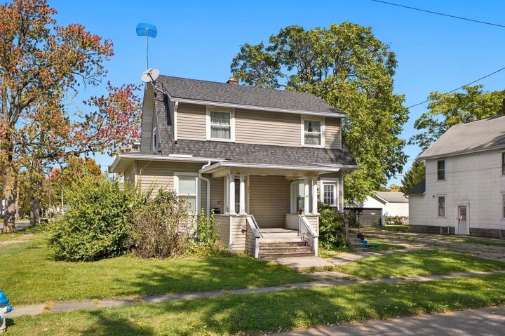 Property Photo:  224 Superior Street  OH 43302 