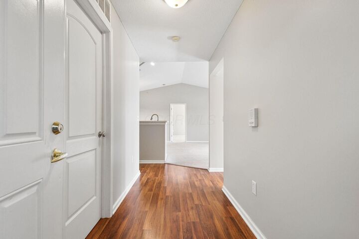 Property Photo: 707 Hidden Springs Drive OH 43035