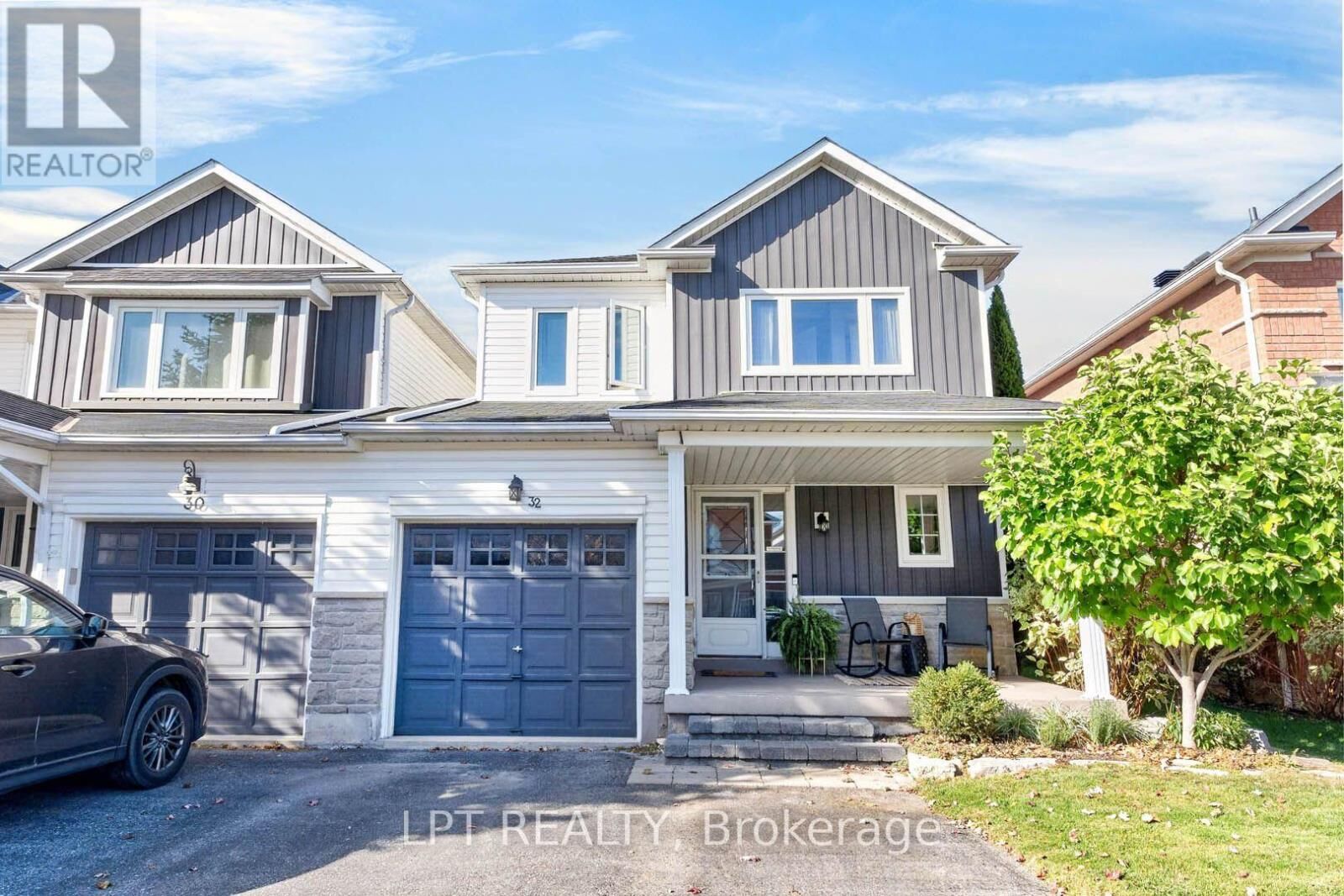 Property Photo: 32 Primeau Avenue ON L1M 2B7