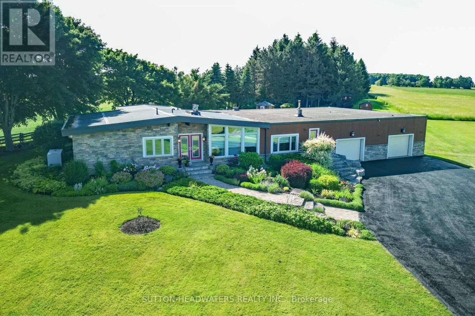 Property Photo: 064349 County Rd 3 ON L9W 7J5