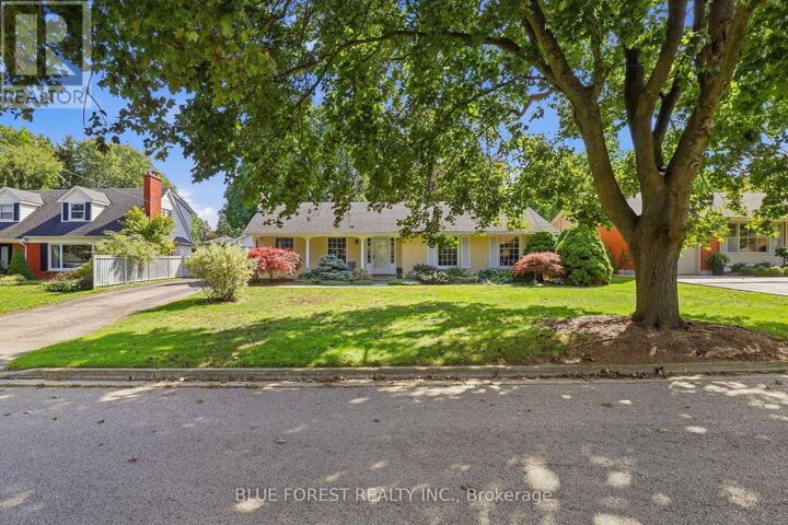 Property Photo:  465 Averill Crescent  ON N6C 2R8 