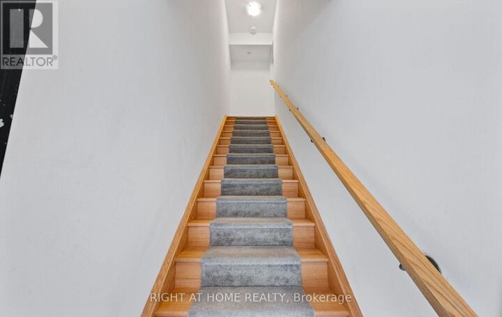 Property Photo:  13 Magnolia Lane  ON L9J 0N9 