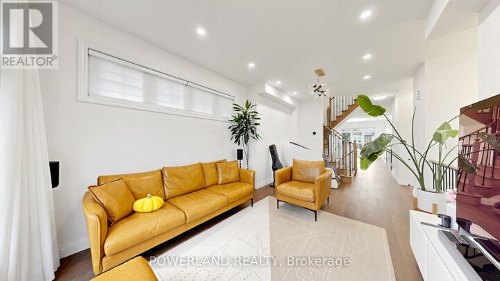 Property Photo:  259 Dundas Way  ON L6E 0S8 