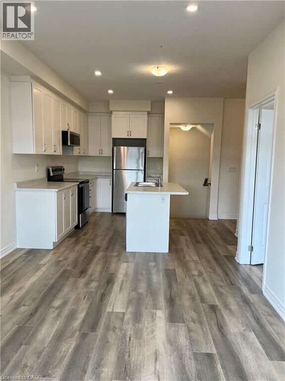 Property Photo:  40 Zinfandel Drive 7  ON L8E 0L1 