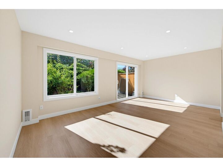 Property Photo:  45185 Wolfe Road 45  BC V2P 1V5 