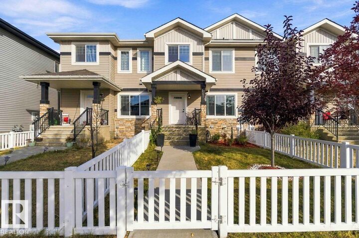 Property Photo: 1416 26 Av NW AB T6T 0W1