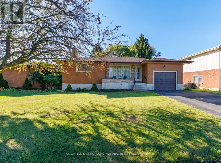 Property Photo:  231 Price Avenue  ON L3C 3Z1 