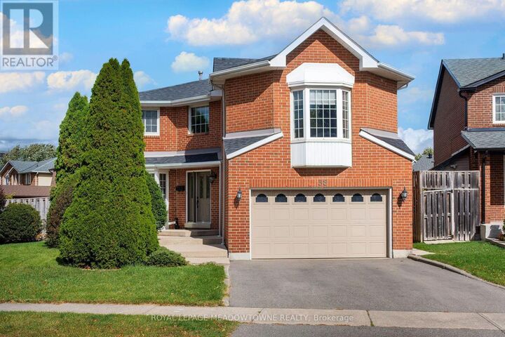 Property Photo:  38 McKillop Court  ON L6Y 3J2 