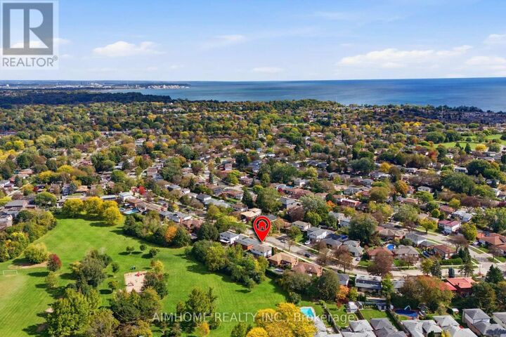 Property Photo:  18 Haviland Drive  ON M1C 2T7 