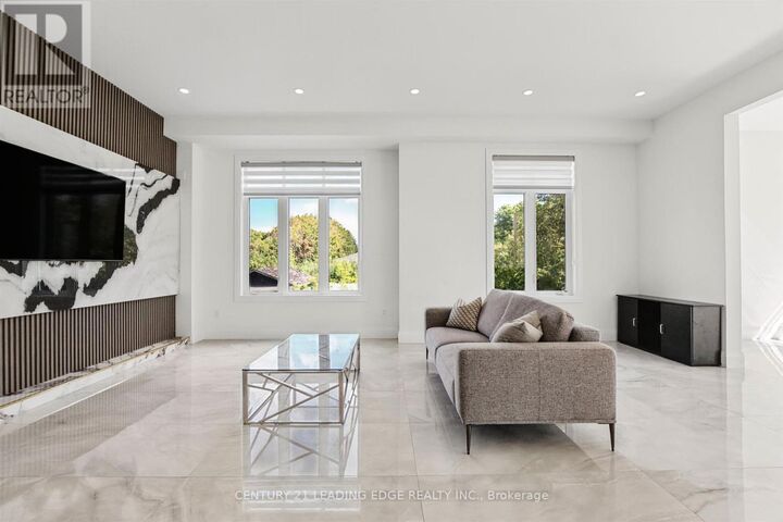 Property Photo: 309 Gibson Circle ON L3Z 0X2