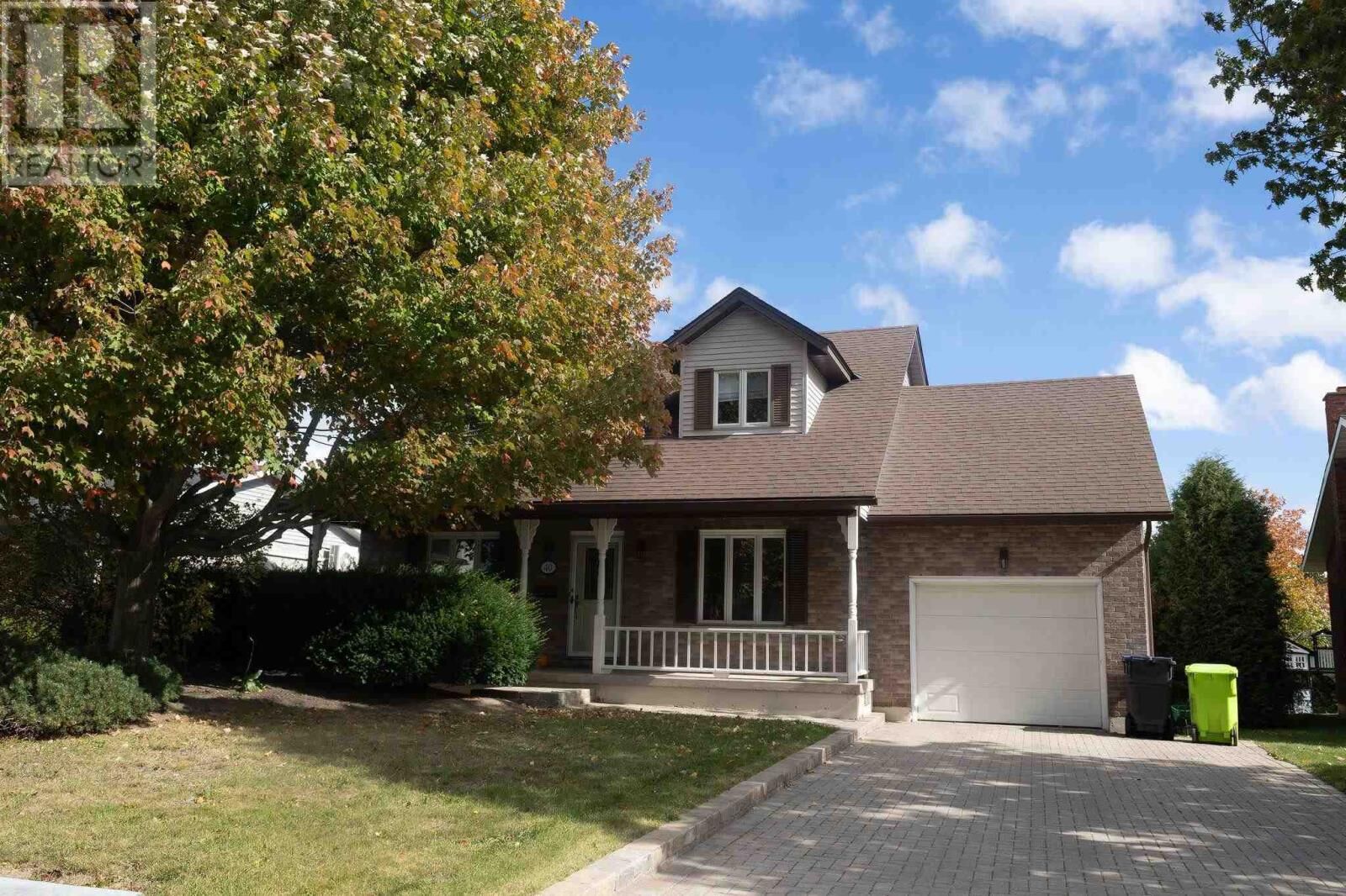 Property Photo: 40 Burton Rd ON P6B 5X1