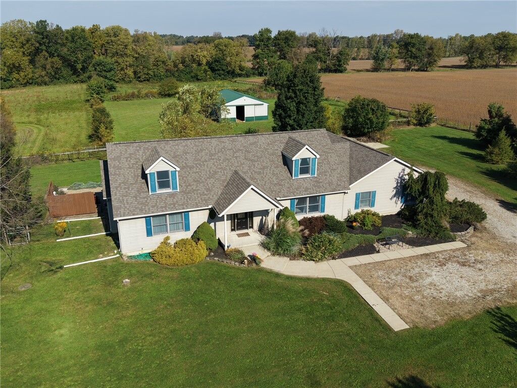 Property Photo:  2262 Grieves Road  OH 45385 