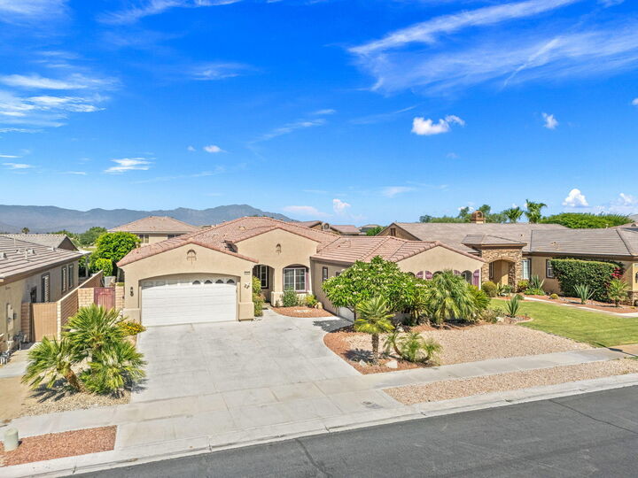 Property Photo: 43425 Sentiero Drive CA 92203