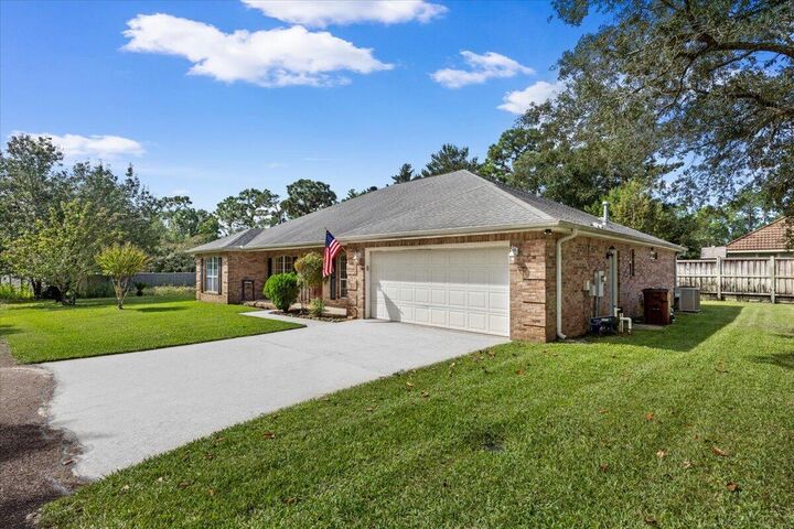 Property Photo:  2025 Buckley Drive  FL 32566 