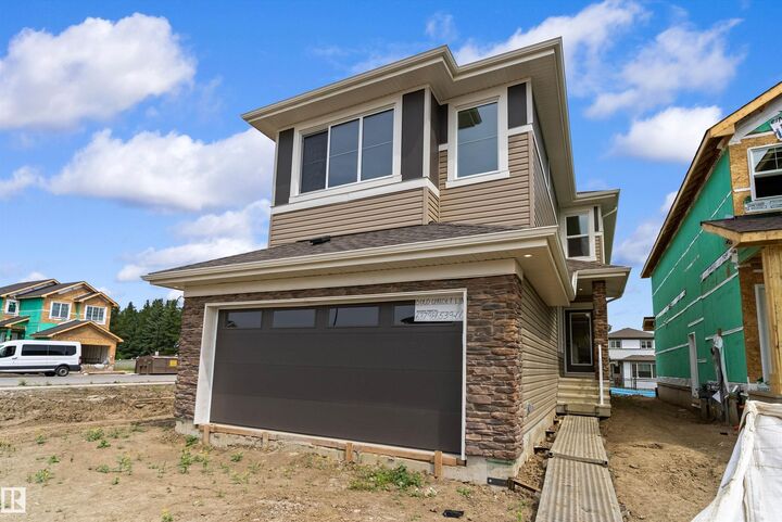 Property Photo: 5005 Cawsey Link SW AB T6W 5G4