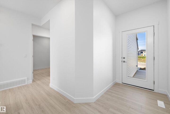 Property Photo:  5011 Cawsey Link SW  AB T6W 5G4 
