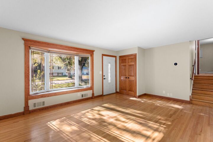 Property Photo: 3865 Gettysburg Avenue N MN 55427