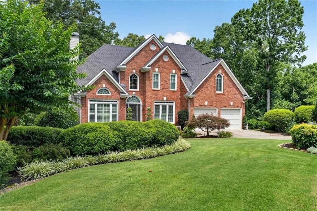 Property Photo:  4850 Grandview Trace NE  GA 30075 