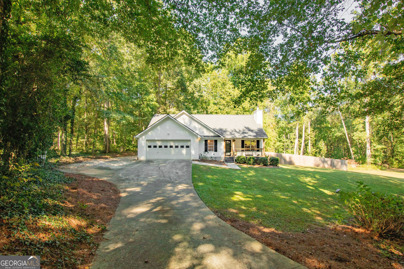 Property Photo: 5727 Kings Court GA 30620