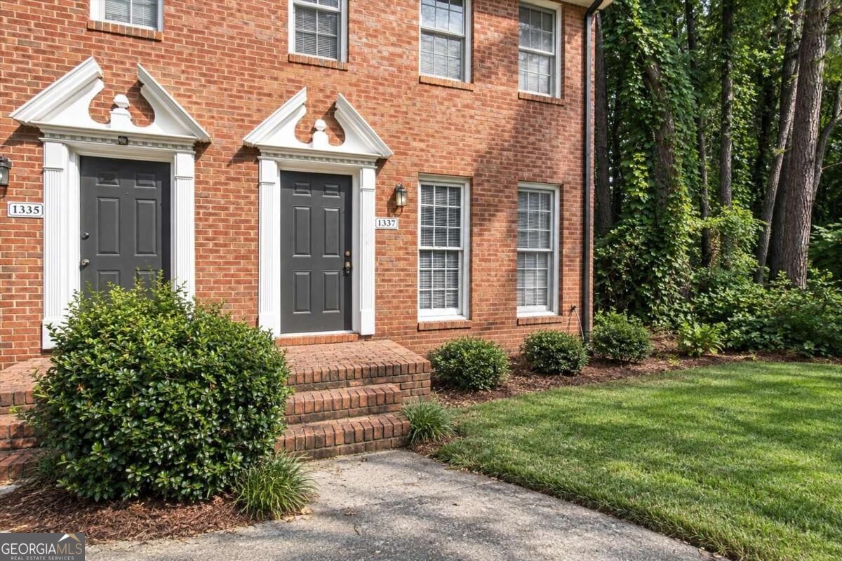 Property Photo:  1337 Sweet Pine Drive  GA 30093 