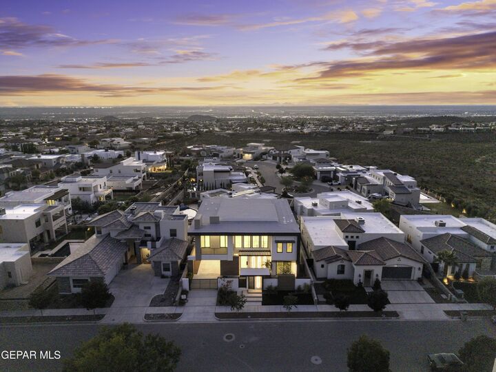 Property Photo: 1281 Desert Night Street TX 79912