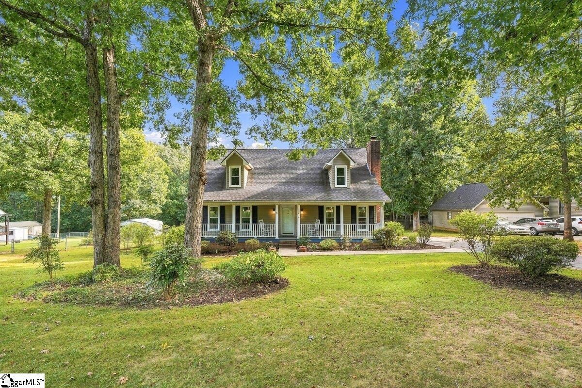 Property Photo:  302 Hamilton Forest Drive  SC 29640 