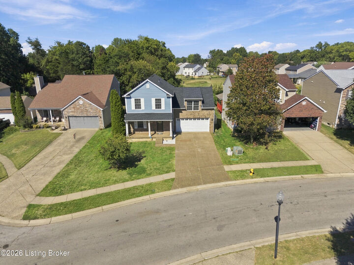 Property Photo:  5404 Bannon Crossings Dr  KY 40218 