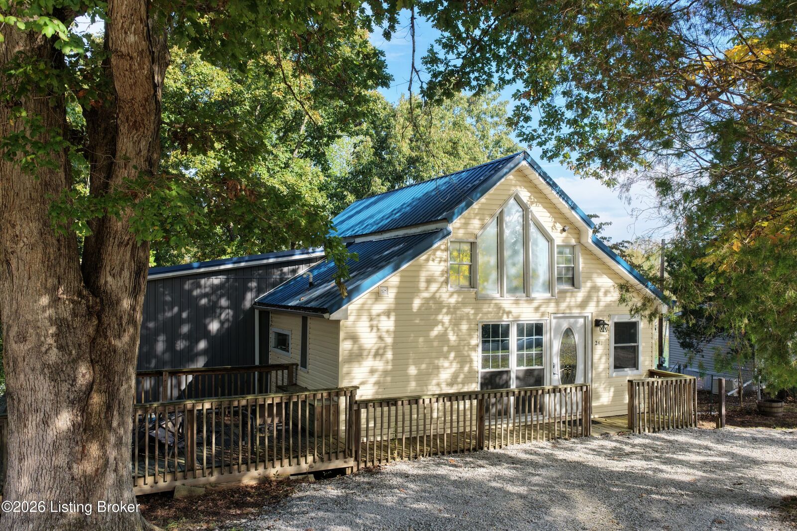 Property Photo:  247 Shawnee Cir  KY 40119 