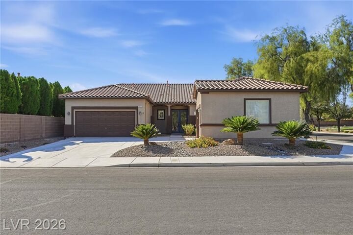 Property Photo: 7871 Horse Bridle Street NV 89131