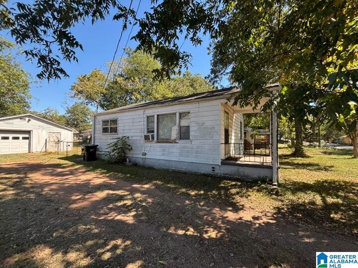 Property Photo: 5109 5th Street AL 35020