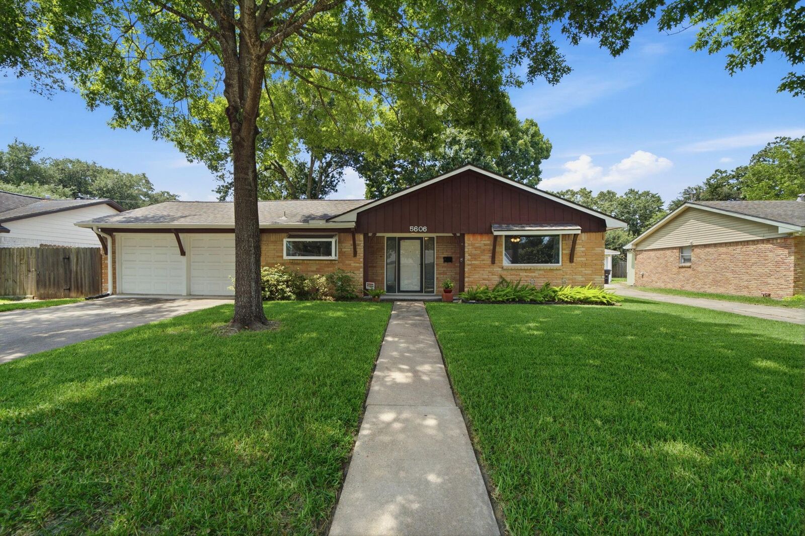 Property Photo: 5606 Carew Street TX 77096
