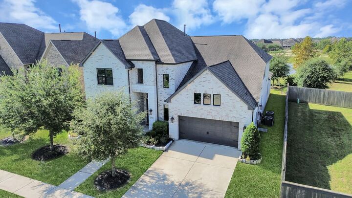 Property Photo: 1423 Hackberry Heights Drive TX 77406
