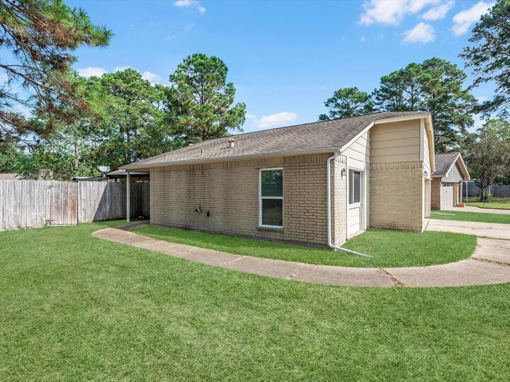Property Photo: 9902 Stepney Green Drive TX 77070