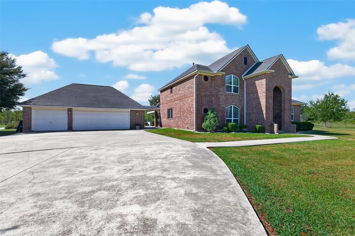 Property Photo:  4220 County Road 203  TX 77577 