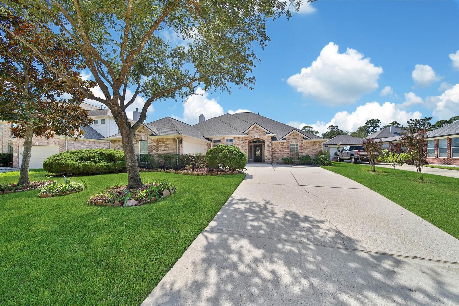 Property Photo:  5918 Greenway Manor Lane  TX 77373 