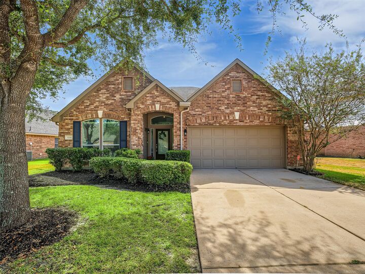 Property Photo: 3210 Sabine Spring Lane TX 77449