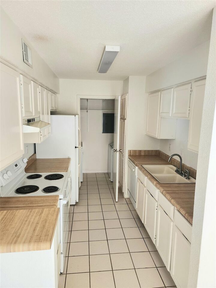 Property Photo:  6500 Sands Point Drive 104  TX 77074 