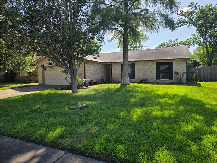 Property Photo:  16722 Ribbonridge Drive  TX 77498 