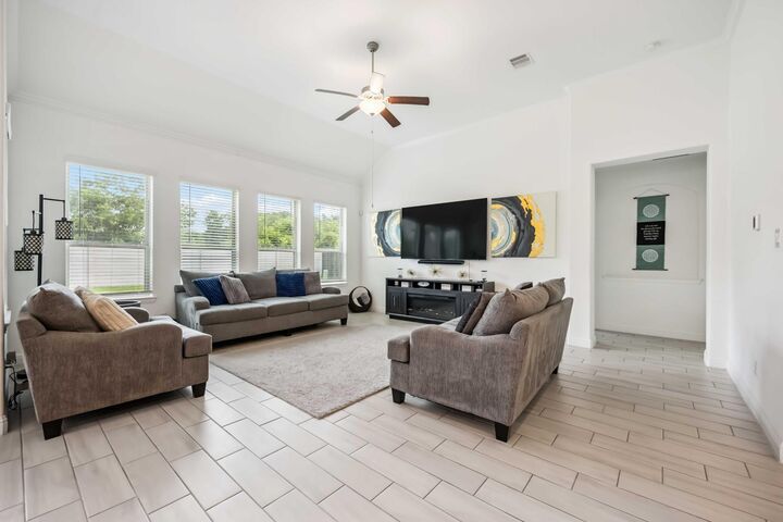Property Photo: 13710 Sturcombe Glen Trail TX 77583