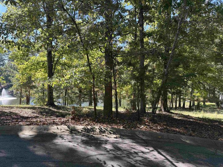 Property Photo:  1040 Mashie Drive  GA 30642-1040 