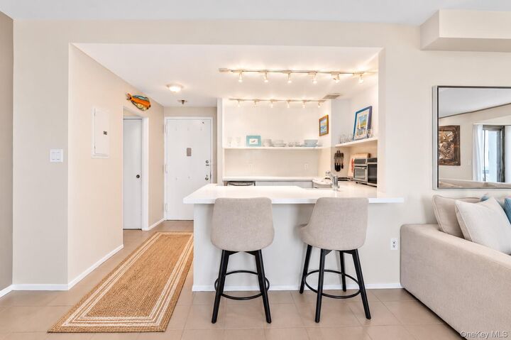 Property Photo:  100 W Broadway 4N  NY 11561 