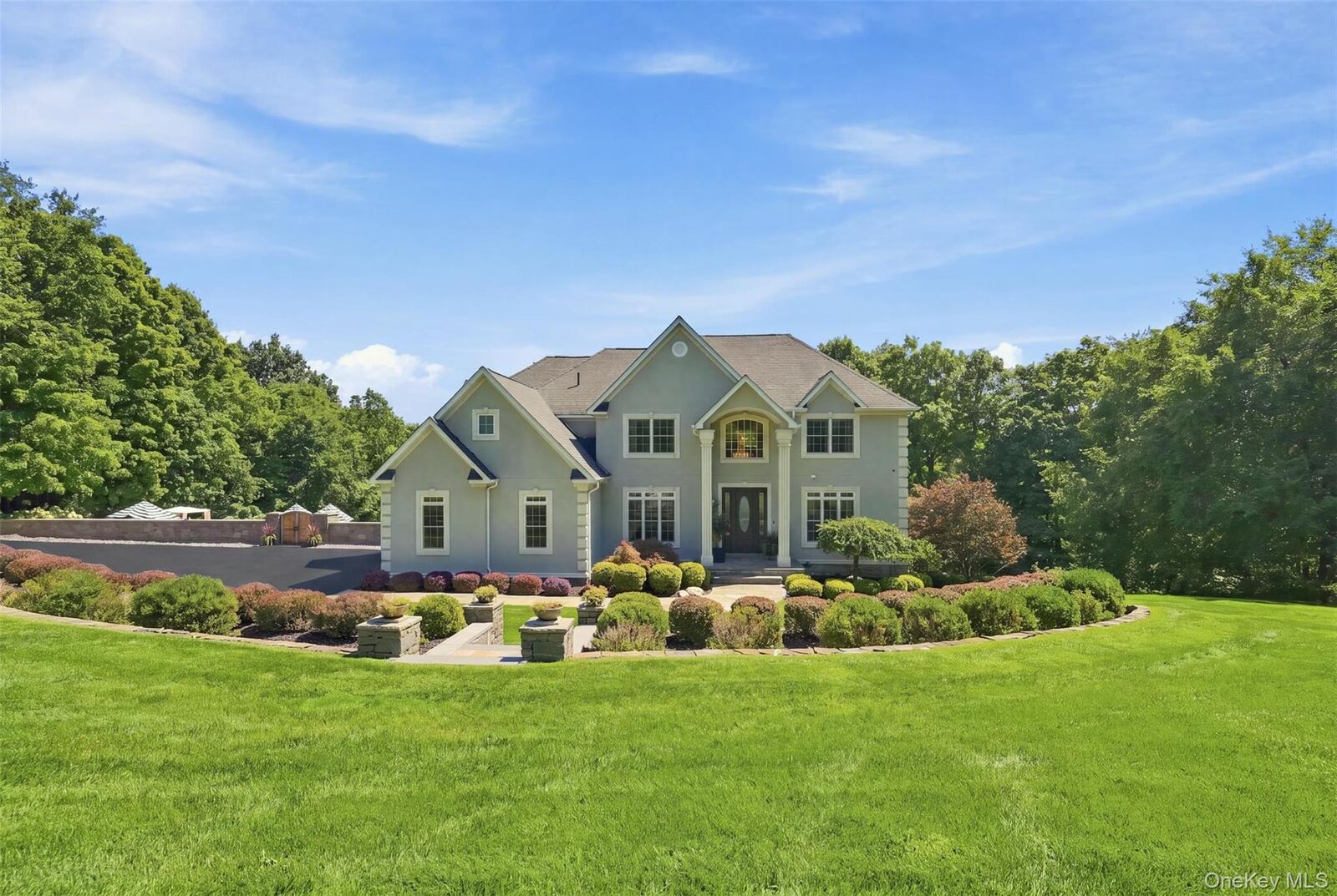 Property Photo:  34 Woodcrest Lane  NY 10924 
